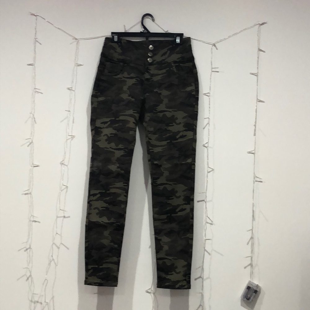camo womens jeans
